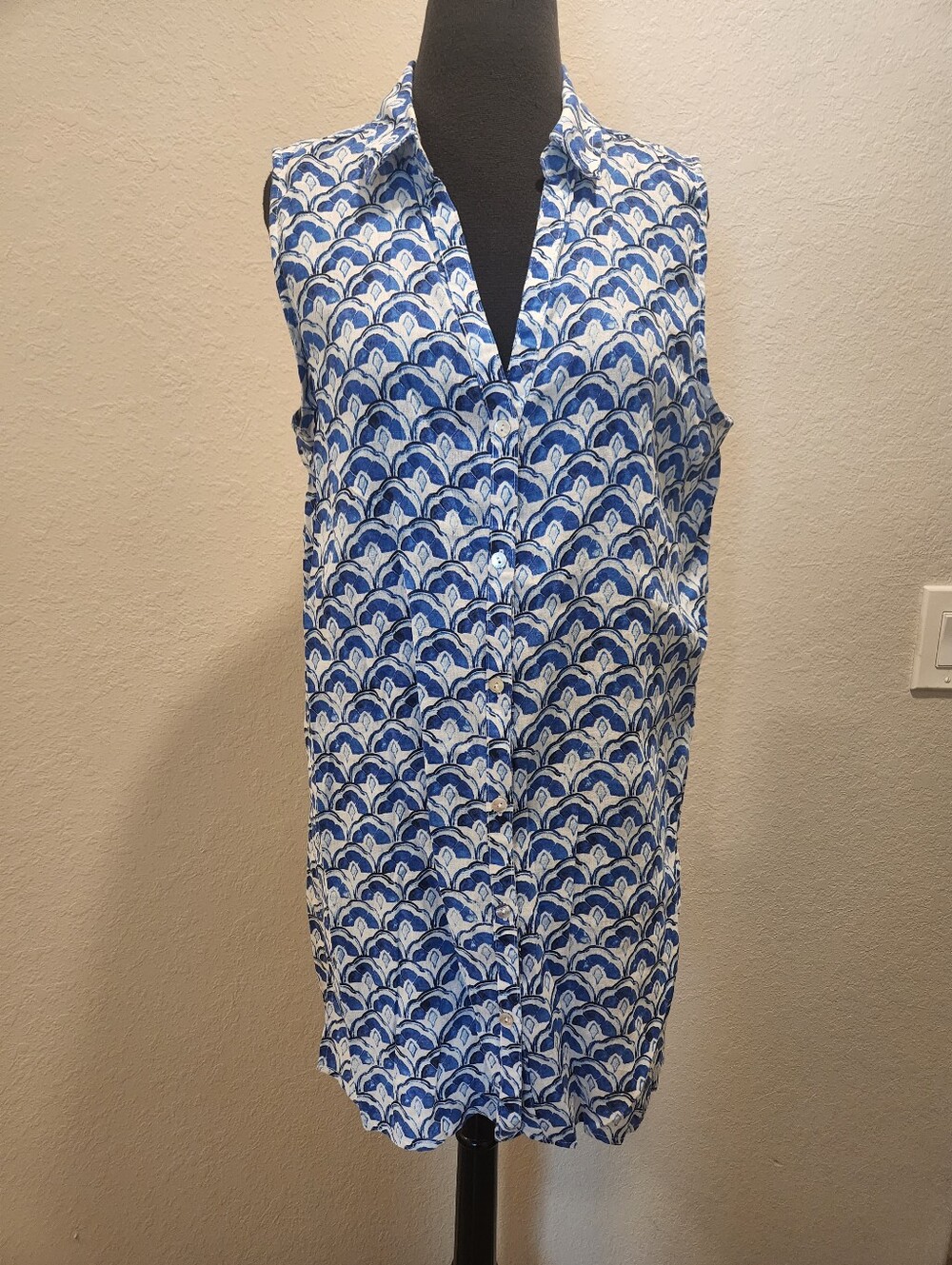 Sigrid Olsen Blue and White Printed Linen Top - Picture 2 of 9